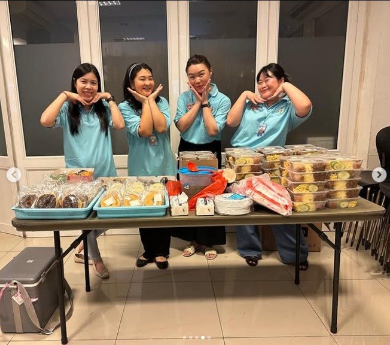 Kebersamaan makan bersama peserta KEP
